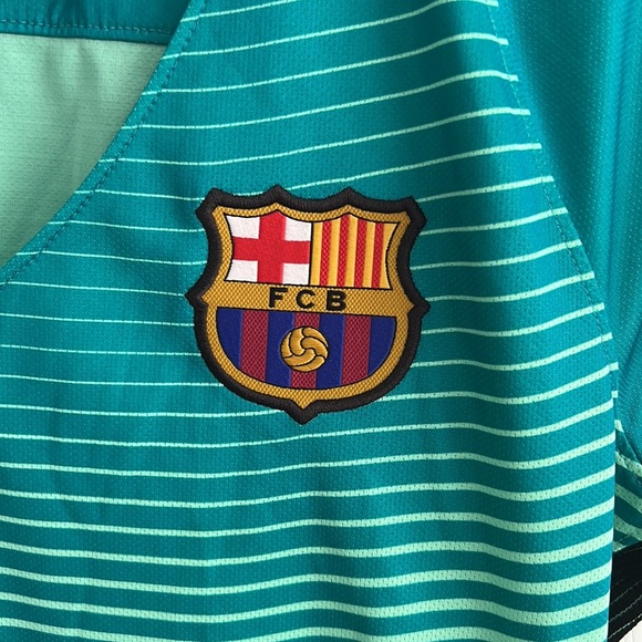 Nike FCB soccer jersey - Picture 2 of 7